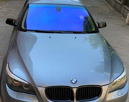 Серый БМВ 5 Серия, объемом двигателя 3 л и пробегом 301 тыс. км за 9999 $, фото 1 на Automoto.ua