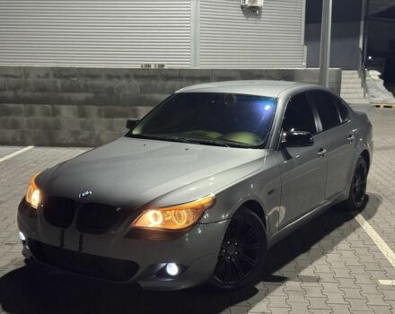 Серый БМВ 5 Серия, объемом двигателя 3 л и пробегом 304 тыс. км за 250 $, фото 1 на Automoto.ua