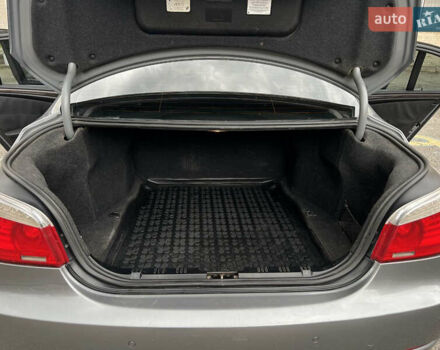 Серый БМВ 5 Серия, объемом двигателя 2.5 л и пробегом 255 тыс. км за 8750 $, фото 40 на Automoto.ua