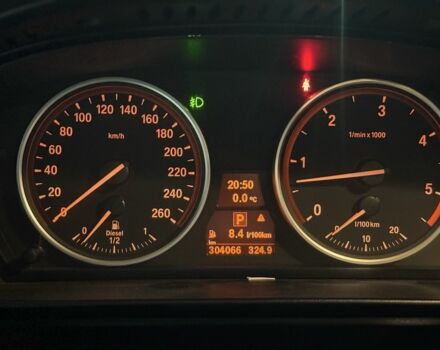 Серый БМВ 5 Серия, объемом двигателя 3 л и пробегом 304 тыс. км за 250 $, фото 7 на Automoto.ua