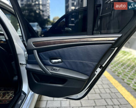 Серый БМВ 5 Серия, объемом двигателя 2.5 л и пробегом 367 тыс. км за 9250 $, фото 43 на Automoto.ua