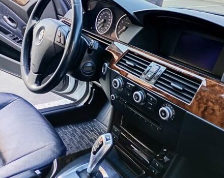 Серый БМВ 5 Серия, объемом двигателя 2.5 л и пробегом 290 тыс. км за 10000 $, фото 5 на Automoto.ua