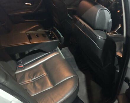 Серый БМВ 5 Серия, объемом двигателя 3 л и пробегом 258 тыс. км за 10000 $, фото 8 на Automoto.ua