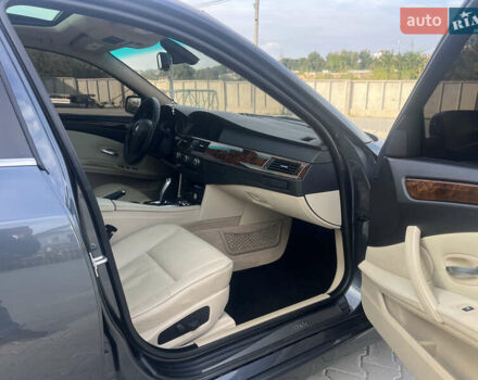 Серый БМВ 5 Серия, объемом двигателя 3 л и пробегом 275 тыс. км за 10200 $, фото 12 на Automoto.ua