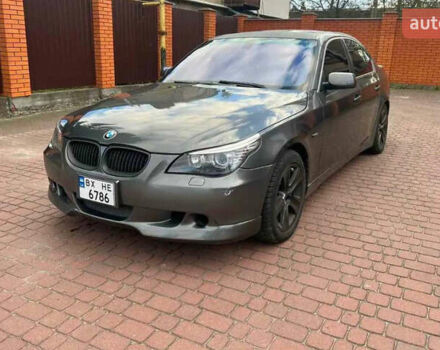 БМВ 5 Серия 2007 в Хмельницком на Automoto.ua Серый БМВ 5 Серия, объемом двигателя 3 л и пробегом 365 тыс. км за 6799 $, фото 2 на Automoto.ua