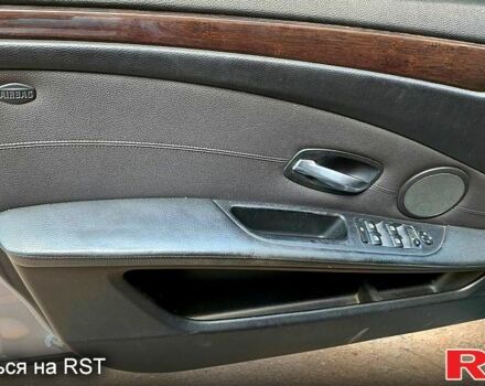 Серый БМВ 5 Серия, объемом двигателя 3 л и пробегом 301 тыс. км за 9999 $, фото 5 на Automoto.ua