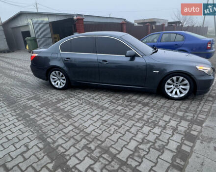 Серый БМВ 5 Серия, объемом двигателя 2.99 л и пробегом 431 тыс. км за 10200 $, фото 3 на Automoto.ua