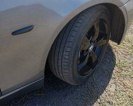 Серый БМВ 5 Серия, объемом двигателя 2.8 л и пробегом 161 тыс. км за 9500 $, фото 3 на Automoto.ua