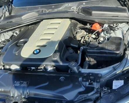 Серый БМВ 5 Серия, объемом двигателя 2.99 л и пробегом 356 тыс. км за 12555 $, фото 5 на Automoto.ua