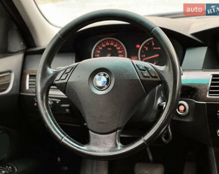 Серый БМВ 5 Серия, объемом двигателя 2.5 л и пробегом 255 тыс. км за 8750 $, фото 20 на Automoto.ua