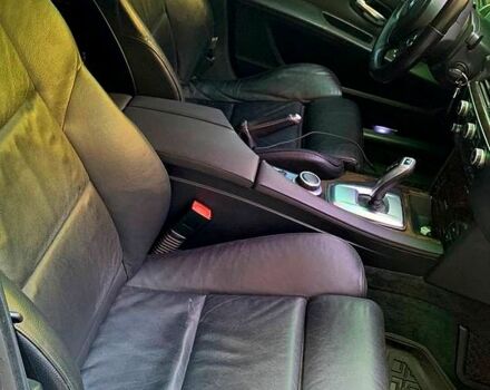 Серый БМВ 5 Серия, объемом двигателя 3 л и пробегом 301 тыс. км за 9999 $, фото 4 на Automoto.ua