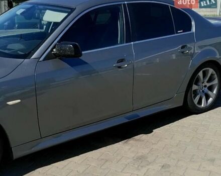 Серый БМВ 5 Серия, объемом двигателя 3 л и пробегом 344 тыс. км за 10500 $, фото 4 на Automoto.ua