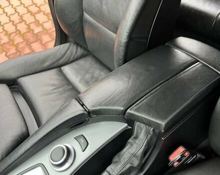 Серый БМВ 5 Серия, объемом двигателя 3 л и пробегом 300 тыс. км за 10500 $, фото 9 на Automoto.ua