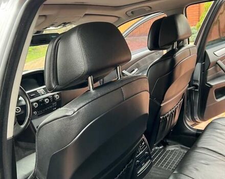 Серый БМВ 5 Серия, объемом двигателя 3 л и пробегом 300 тыс. км за 10500 $, фото 6 на Automoto.ua