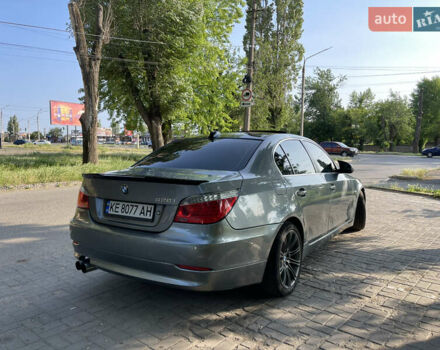 Серый БМВ 5 Серия, объемом двигателя 3 л и пробегом 260 тыс. км за 7900 $, фото 10 на Automoto.ua