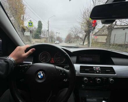 Серый БМВ 5 Серия, объемом двигателя 3 л и пробегом 300 тыс. км за 10500 $, фото 1 на Automoto.ua