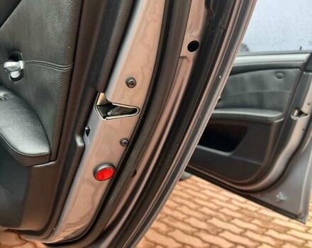 Серый БМВ 5 Серия, объемом двигателя 3 л и пробегом 300 тыс. км за 10500 $, фото 24 на Automoto.ua