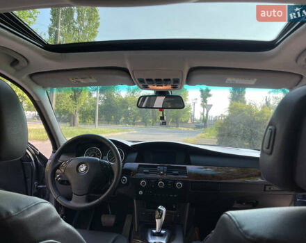 Серый БМВ 5 Серия, объемом двигателя 3 л и пробегом 260 тыс. км за 7900 $, фото 2 на Automoto.ua