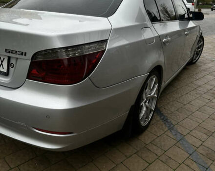 Серый БМВ 5 Серия, объемом двигателя 2.5 л и пробегом 262 тыс. км за 9000 $, фото 5 на Automoto.ua