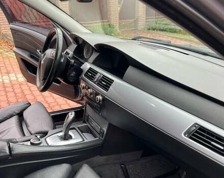 Серый БМВ 5 Серия, объемом двигателя 3 л и пробегом 300 тыс. км за 10500 $, фото 12 на Automoto.ua