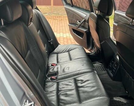 Серый БМВ 5 Серия, объемом двигателя 3 л и пробегом 300 тыс. км за 10500 $, фото 15 на Automoto.ua