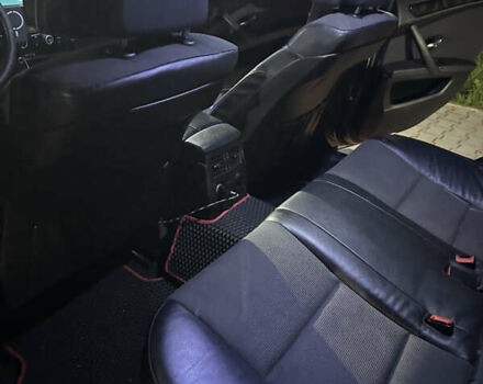 Серый БМВ 5 Серия, объемом двигателя 2 л и пробегом 307 тыс. км за 9000 $, фото 6 на Automoto.ua