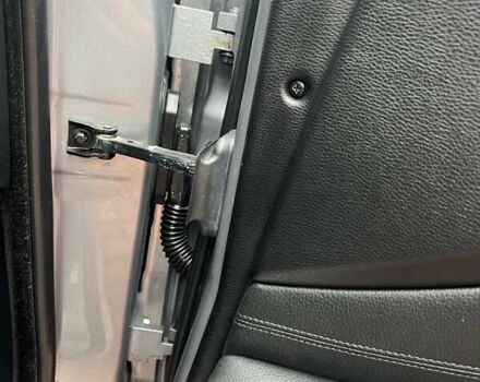 Серый БМВ 5 Серия, объемом двигателя 3 л и пробегом 300 тыс. км за 10500 $, фото 25 на Automoto.ua