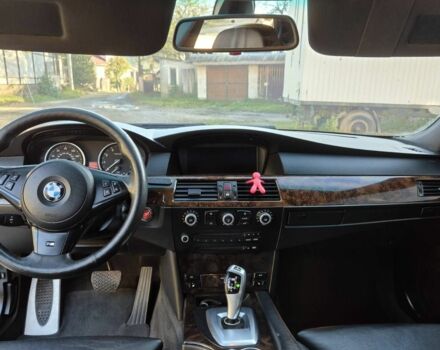 БМВ 5 Серия 2009 в Рахове на Automoto.ua Серый БМВ 5 Серия, объемом двигателя 3 л и пробегом 262 тыс. км за 6400 $, фото 6 на Automoto.ua