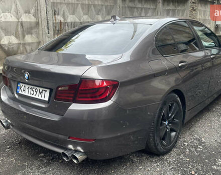 Серый БМВ 5 Серия, объемом двигателя 3 л и пробегом 315 тыс. км за 10000 $, фото 8 на Automoto.ua