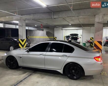 Серый БМВ 5 Серия, объемом двигателя 3 л и пробегом 165 тыс. км за 15500 $, фото 6 на Automoto.ua
