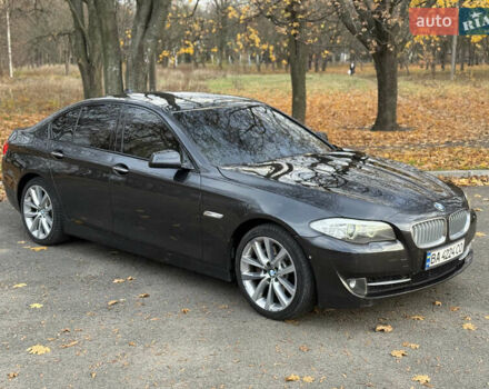 Серый БМВ 5 Серия, объемом двигателя 2.99 л и пробегом 207 тыс. км за 18000 $, фото 3 на Automoto.ua