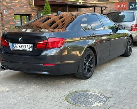 Серый БМВ 5 Серия, объемом двигателя 3 л и пробегом 275 тыс. км за 15500 $, фото 4 на Automoto.ua