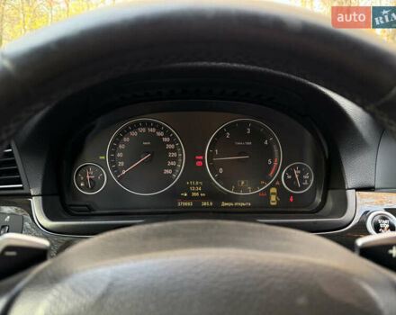 Серый БМВ 5 Серия, объемом двигателя 2.99 л и пробегом 371 тыс. км за 15800 $, фото 16 на Automoto.ua