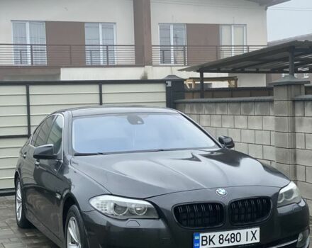 Сірий БМВ 5 Серія, об'ємом двигуна 2 л та пробігом 300 тис. км за 327 $, фото 1 на Automoto.ua