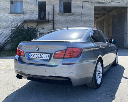 Серый БМВ 5 Серия, объемом двигателя 2.99 л и пробегом 363 тыс. км за 15500 $, фото 5 на Automoto.ua