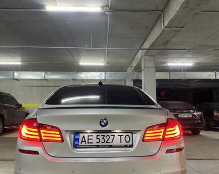 Серый БМВ 5 Серия, объемом двигателя 3 л и пробегом 165 тыс. км за 15500 $, фото 21 на Automoto.ua