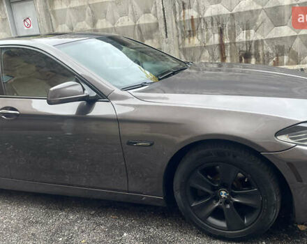 Серый БМВ 5 Серия, объемом двигателя 3 л и пробегом 315 тыс. км за 10000 $, фото 10 на Automoto.ua