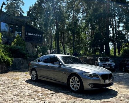 Серый БМВ 5 Серия, объемом двигателя 3 л и пробегом 297 тыс. км за 12000 $, фото 2 на Automoto.ua