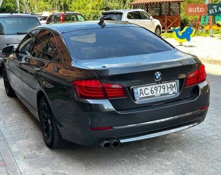 Серый БМВ 5 Серия, объемом двигателя 3 л и пробегом 275 тыс. км за 15500 $, фото 5 на Automoto.ua