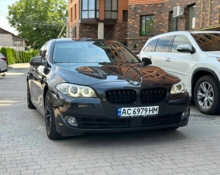 Серый БМВ 5 Серия, объемом двигателя 3 л и пробегом 275 тыс. км за 15900 $, фото 1 на Automoto.ua