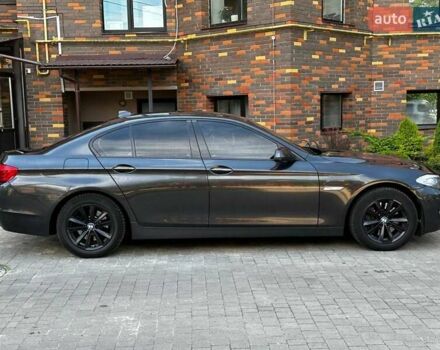 Серый БМВ 5 Серия, объемом двигателя 3 л и пробегом 275 тыс. км за 15500 $, фото 3 на Automoto.ua
