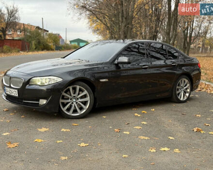 Серый БМВ 5 Серия, объемом двигателя 2.99 л и пробегом 207 тыс. км за 18000 $, фото 2 на Automoto.ua