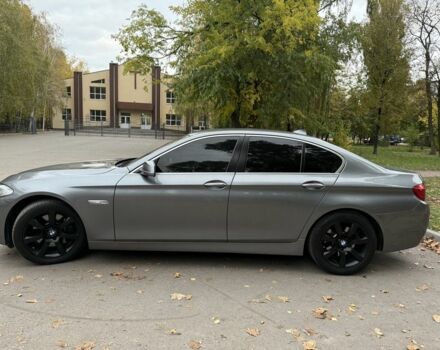 Серый БМВ 5 Серия, объемом двигателя 3 л и пробегом 371 тыс. км за 16400 $, фото 4 на Automoto.ua