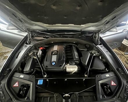 Серый БМВ 5 Серия, объемом двигателя 3 л и пробегом 297 тыс. км за 12000 $, фото 7 на Automoto.ua