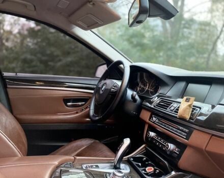 Серый БМВ 5 Серия, объемом двигателя 3 л и пробегом 320 тыс. км за 12500 $, фото 15 на Automoto.ua