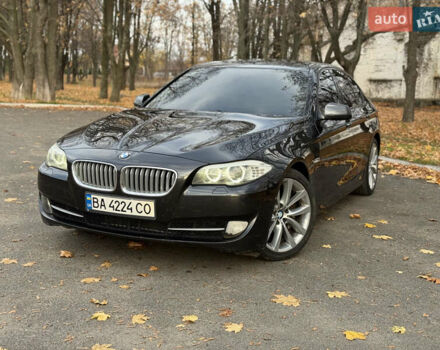 Серый БМВ 5 Серия, объемом двигателя 2.99 л и пробегом 207 тыс. км за 18000 $, фото 1 на Automoto.ua