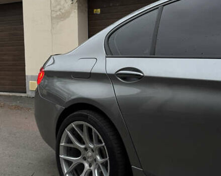 Сірий БМВ 5 Серія, об'ємом двигуна 3 л та пробігом 215 тис. км за 12500 $, фото 6 на Automoto.ua