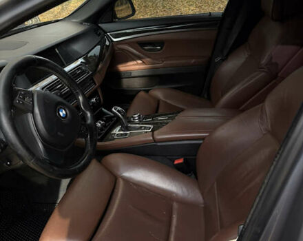 Серый БМВ 5 Серия, объемом двигателя 2.99 л и пробегом 371 тыс. км за 15800 $, фото 12 на Automoto.ua