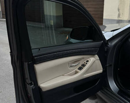Сірий БМВ 5 Серія, об'ємом двигуна 3 л та пробігом 215 тис. км за 12500 $, фото 11 на Automoto.ua