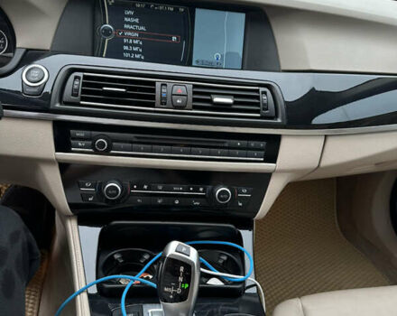 БМВ 5 Серия 2010 в Черновцах на Automoto.ua Серый БМВ 5 Серия, объемом двигателя 2.99 л и пробегом 313 тыс. км за 14700 $, фото 8 на Automoto.ua